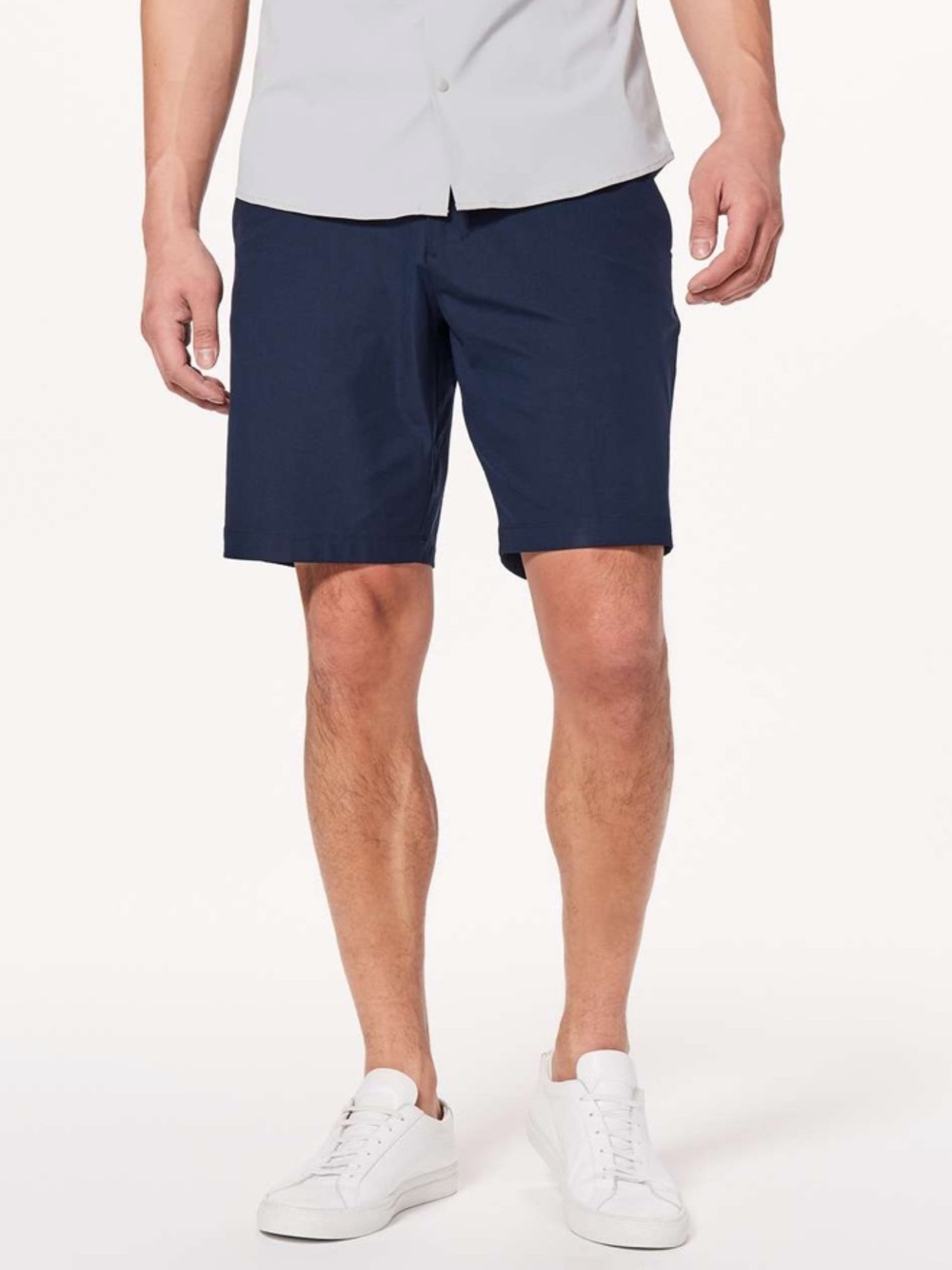 Lululemon Commission Short *Warpstreme 9"
True Navy size 32